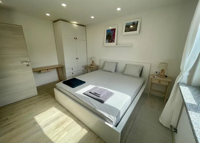 Lambda Holiday Apartments
