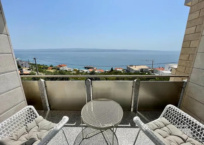 Lambda Holiday Apartments