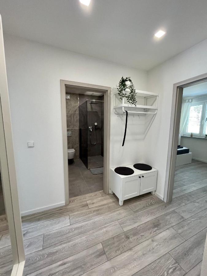 Apartment Lambda *